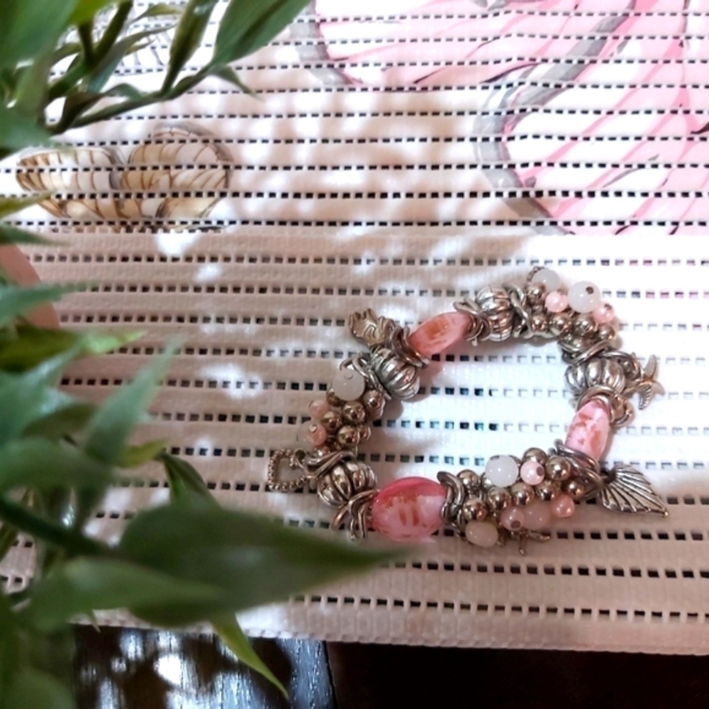 Pink bracelet/B1
